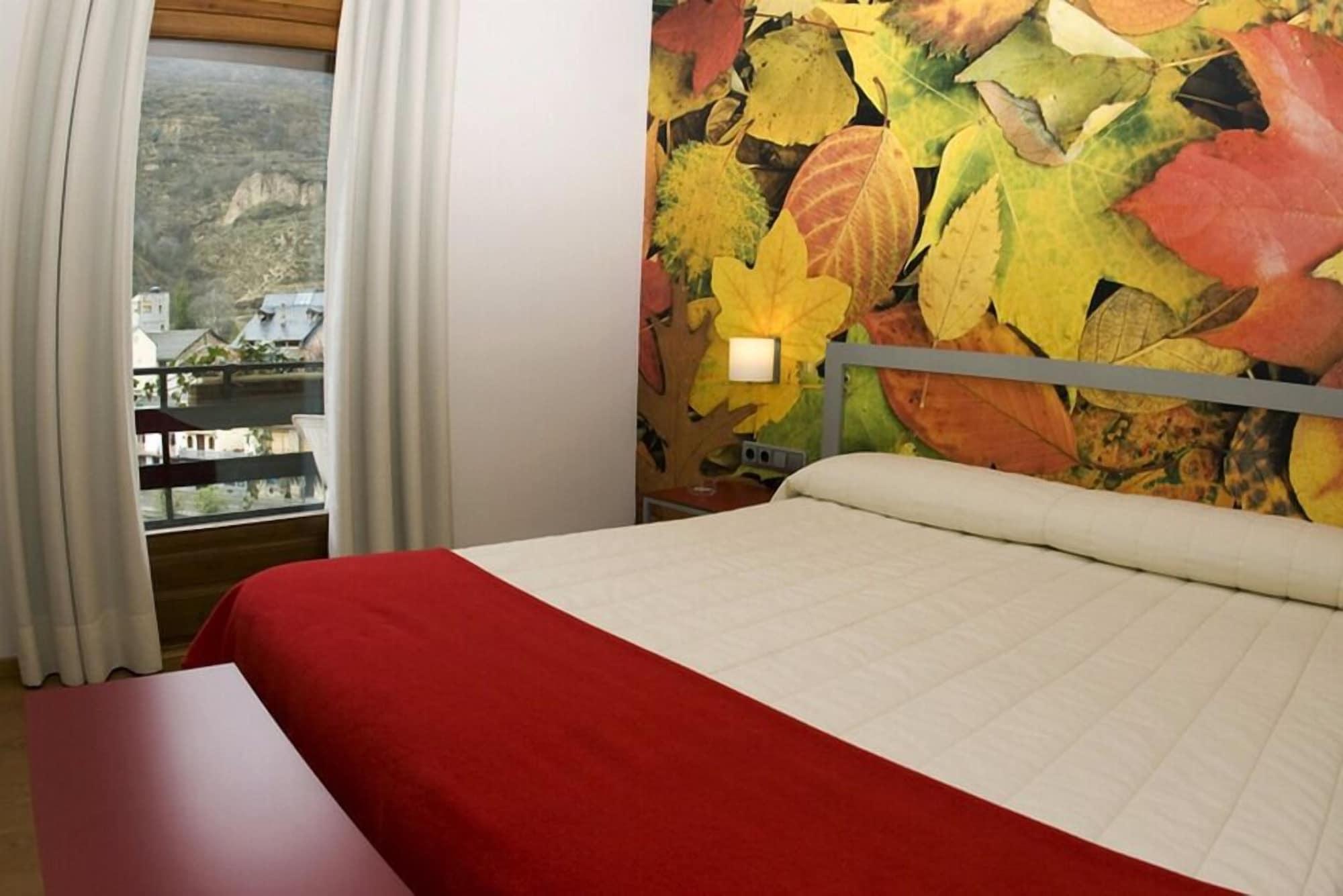 Hotel Restaurant Pessets & Spa Sort Bagian luar foto
