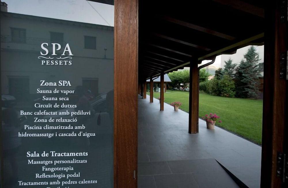 Hotel Restaurant Pessets & Spa Sort Bagian luar foto