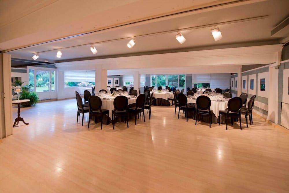 Hotel Restaurant Pessets & Spa Sort Bagian luar foto