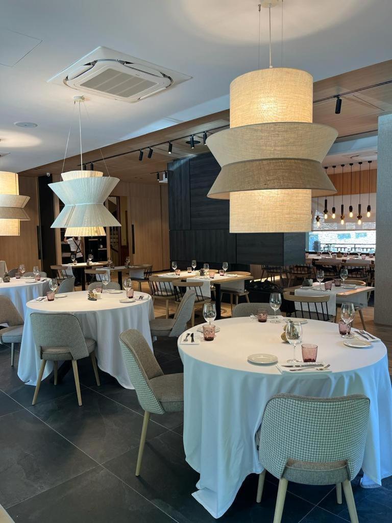 Hotel Restaurant Pessets & Spa Sort Bagian luar foto