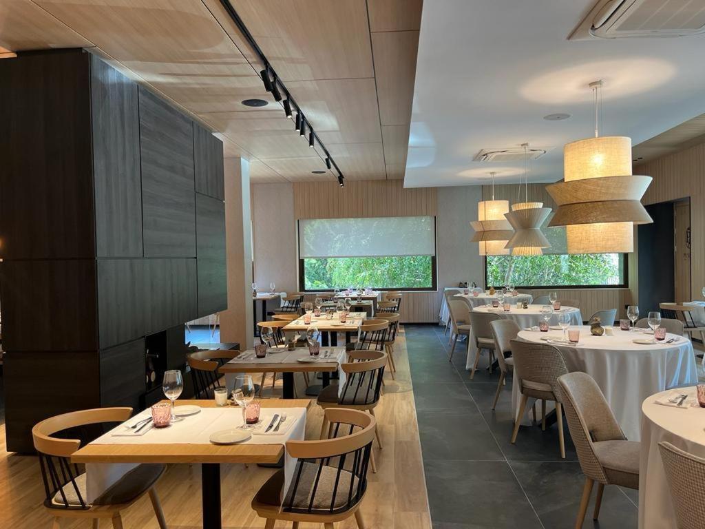 Hotel Restaurant Pessets & Spa Sort Bagian luar foto