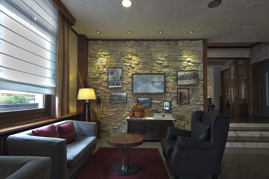 Hotel Restaurant Pessets & Spa Sort Bagian luar foto