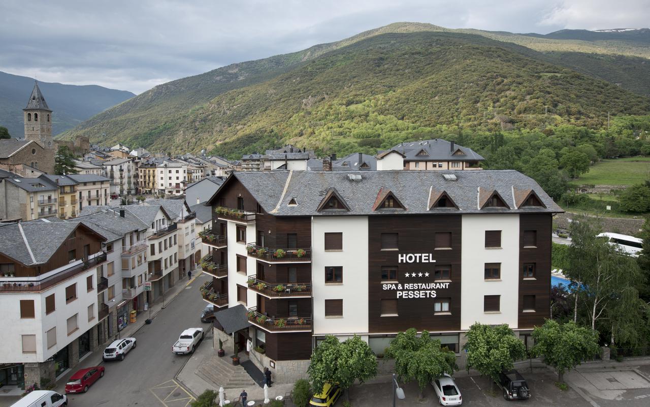 Hotel Restaurant Pessets & Spa Sort Bagian luar foto